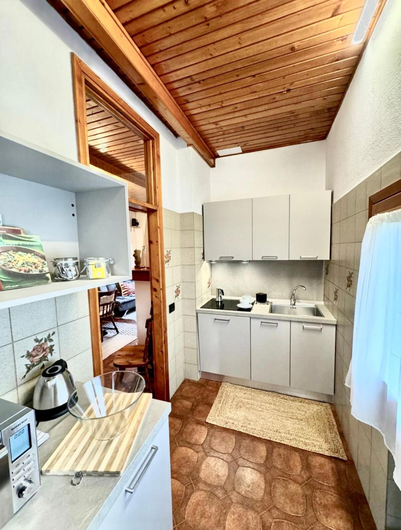 Casa Degli Albicocchi - Near Venice - Whole House With Garden And Free Prkg