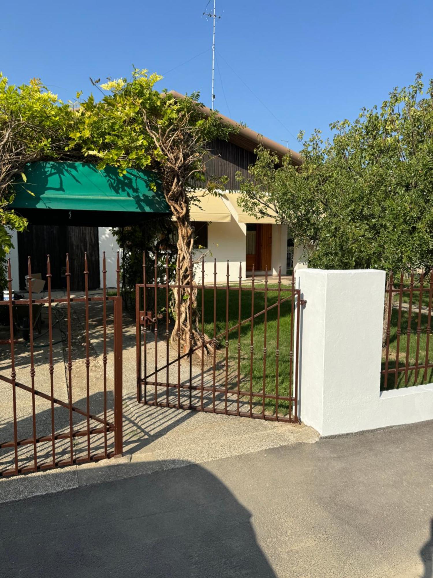 Casa Degli Albicocchi - Near Venice - Whole House With Garden And Free Prkg * Spinea