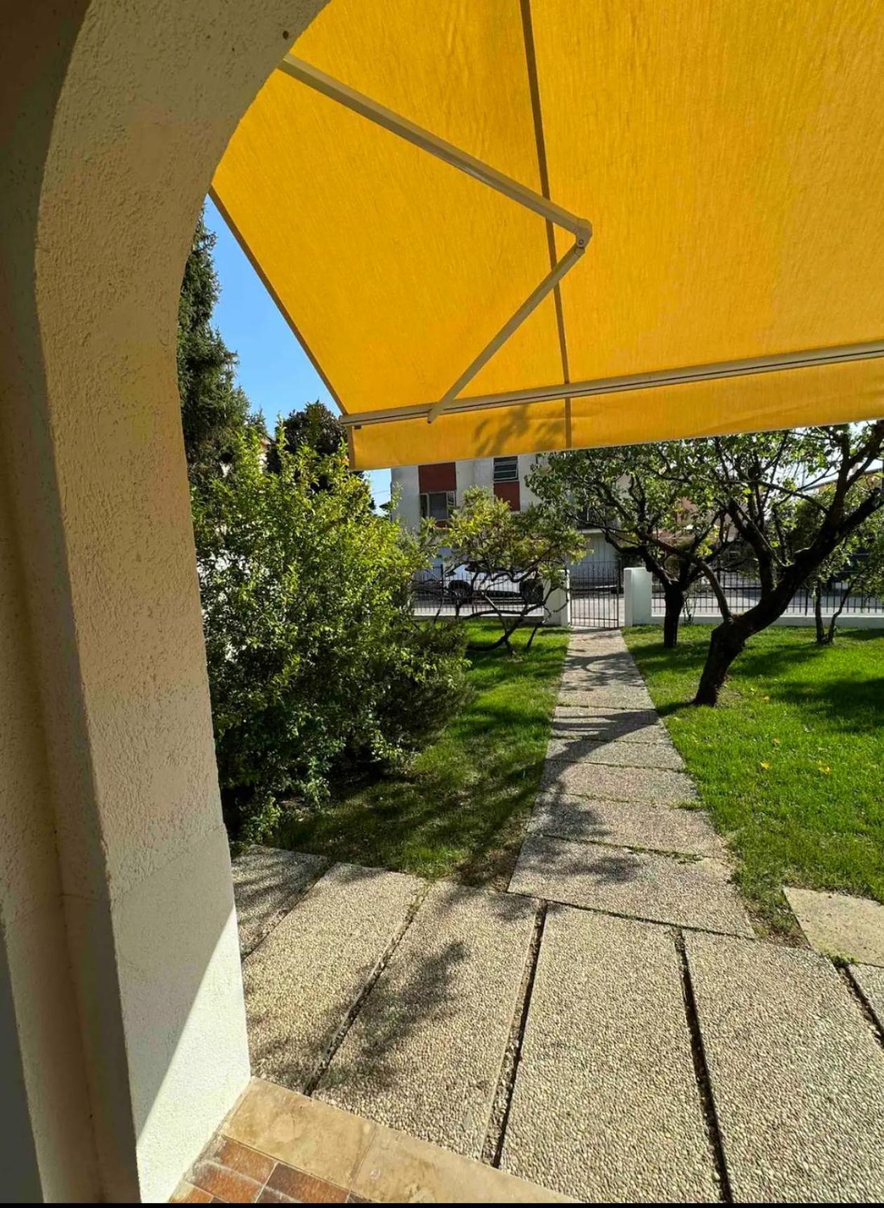Casa Degli Albicocchi - Near Venice - Whole House With Garden And Free Prkg